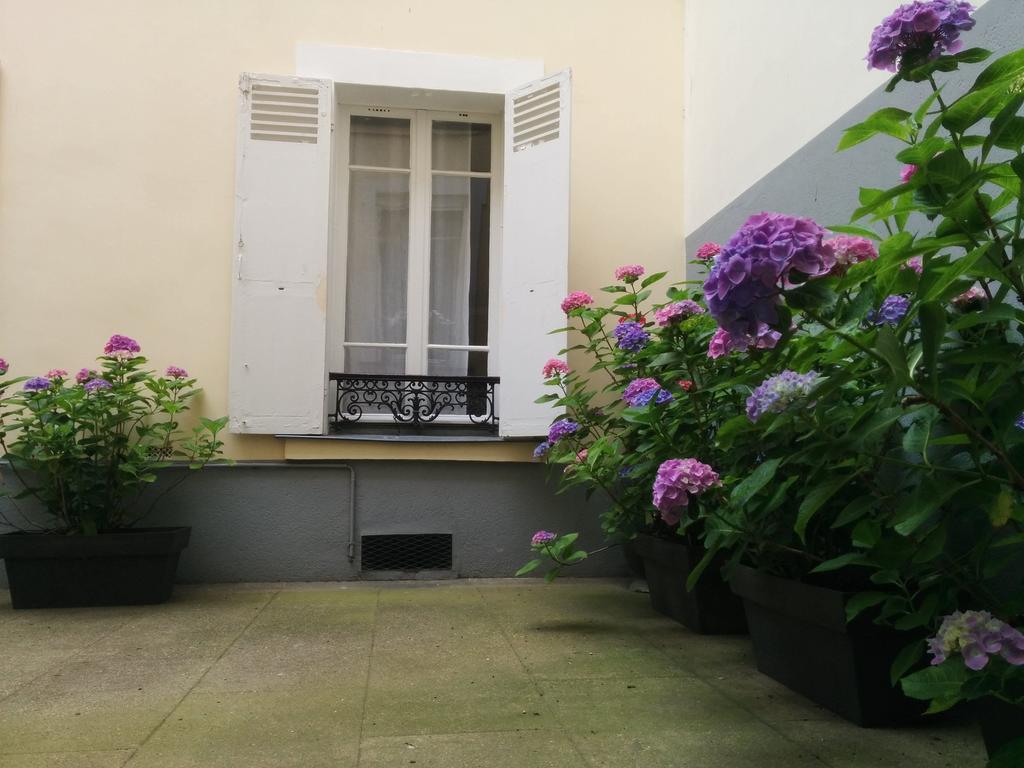 La Cour Du 5Eme - Chambre D'Hotes Bed & Breakfast Paris Exterior photo